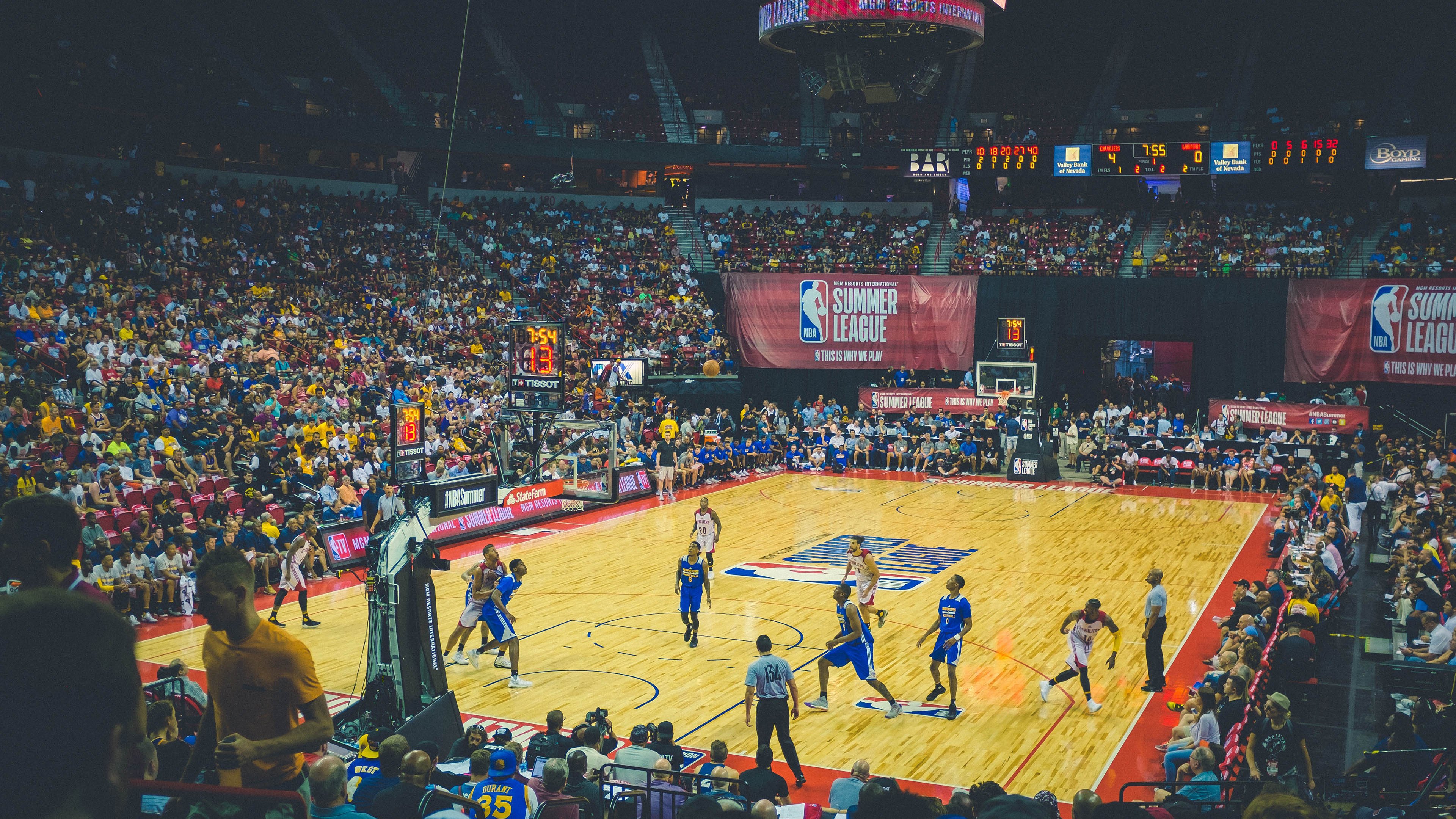 雷速直播-西决生死战焦点战，山西队防守锁死灰熊，创造历史之夜