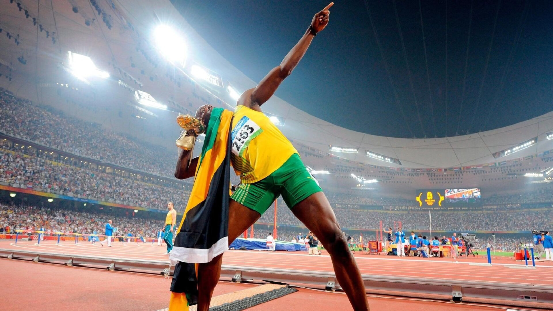 雷速体育直播官网-牙买加闪电撕裂都灵夜，巴斯托尼定位球魔法，尤文主场神话终结